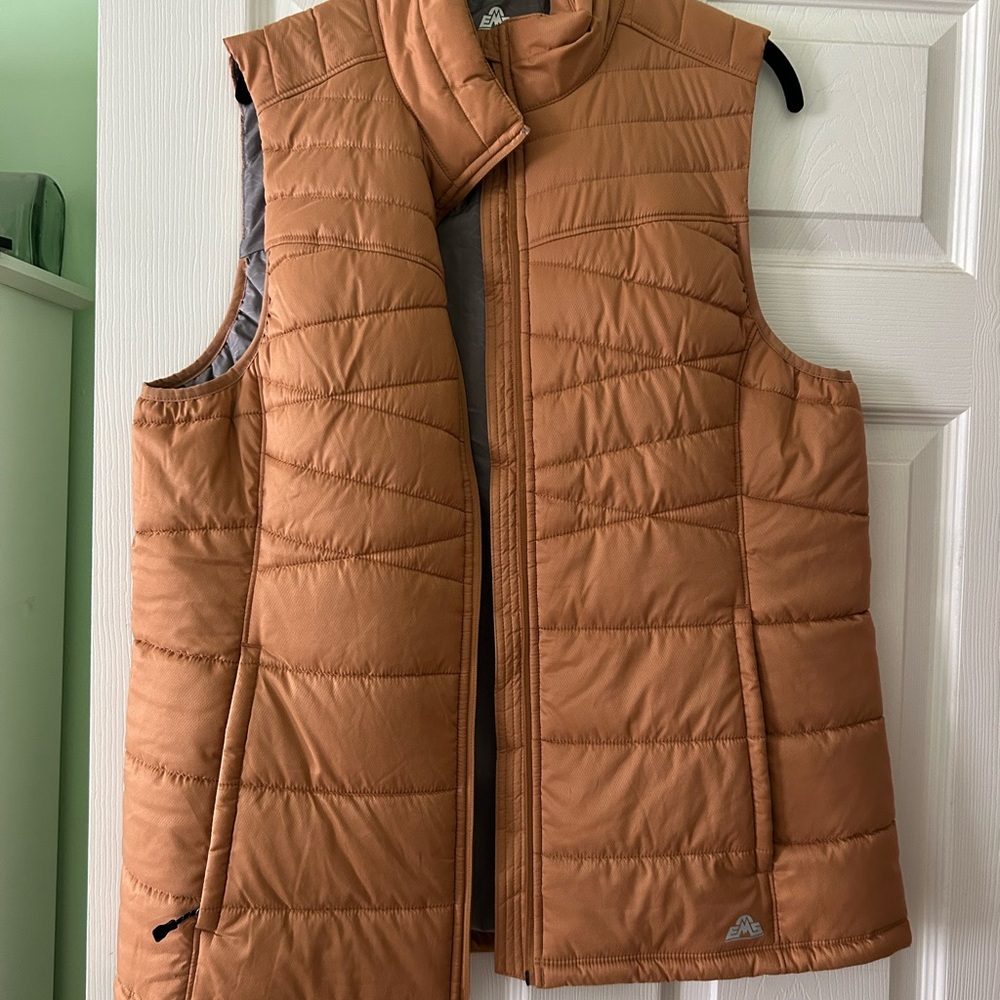 EMS Primaloft Women's Tan Puffer Vest